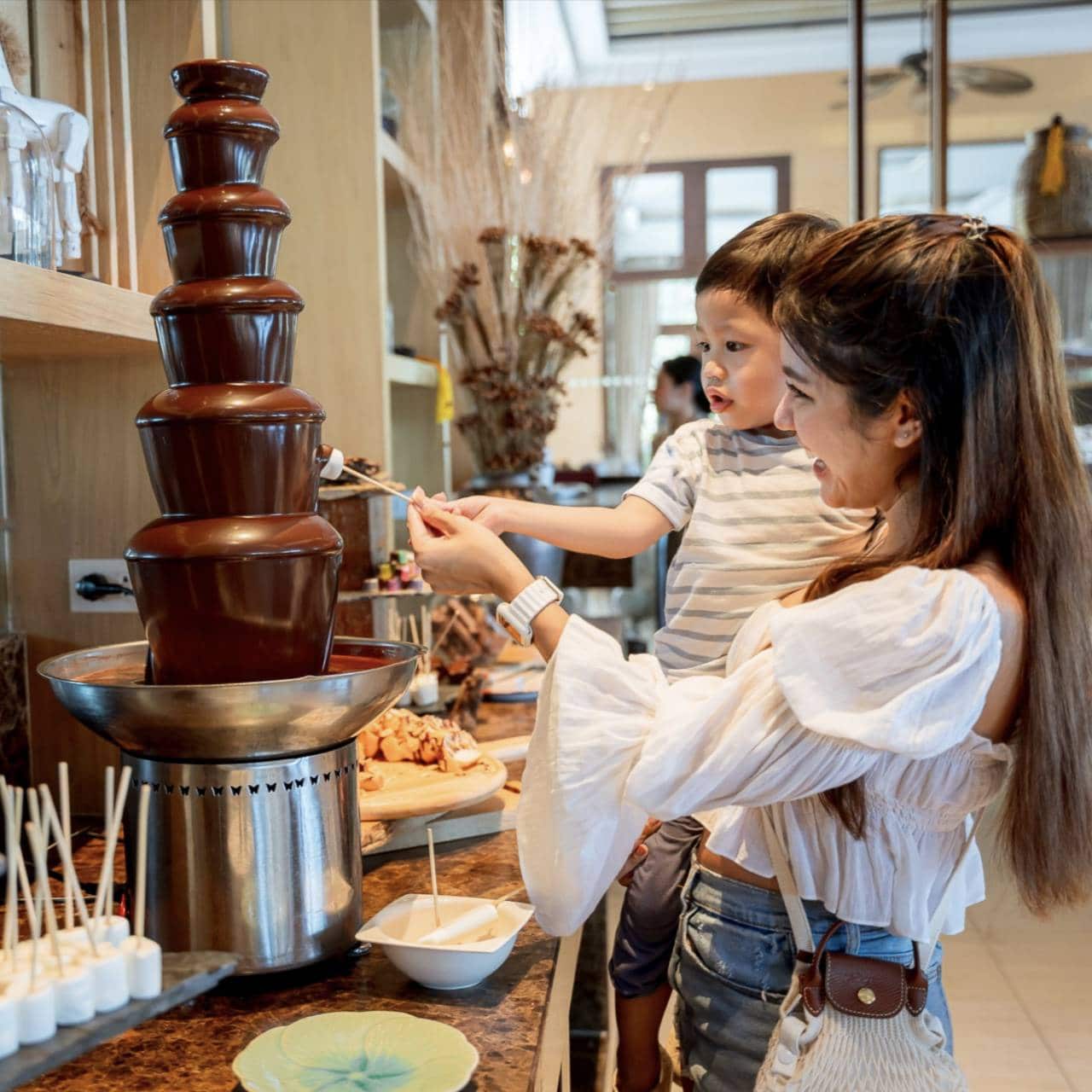 Terrace Suite with Lagoon View - Image 3